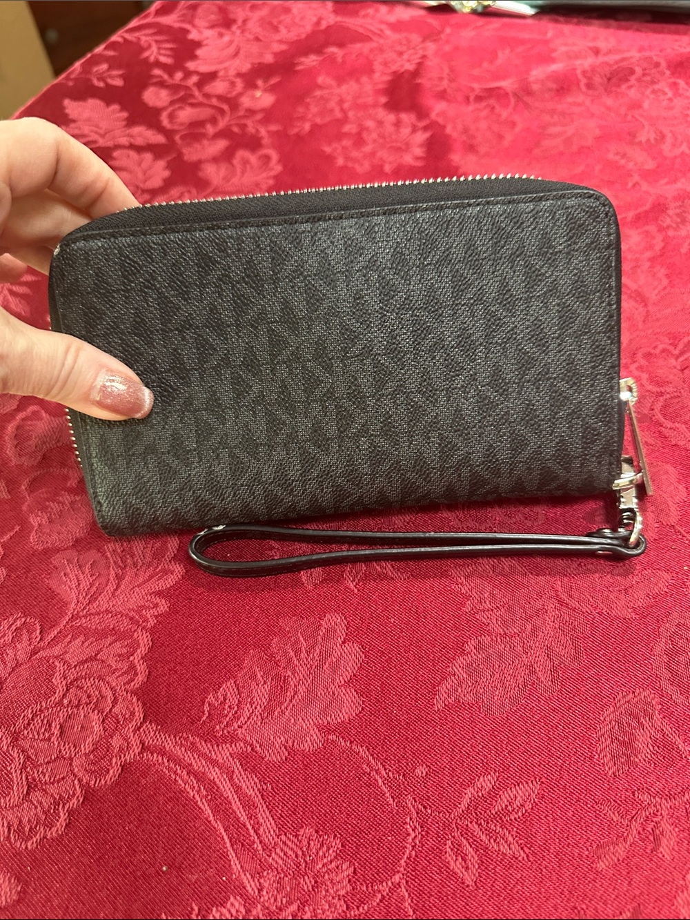 Michael Kors Black Signature Logo Wristlet/Wallet - Picture 2 of 4